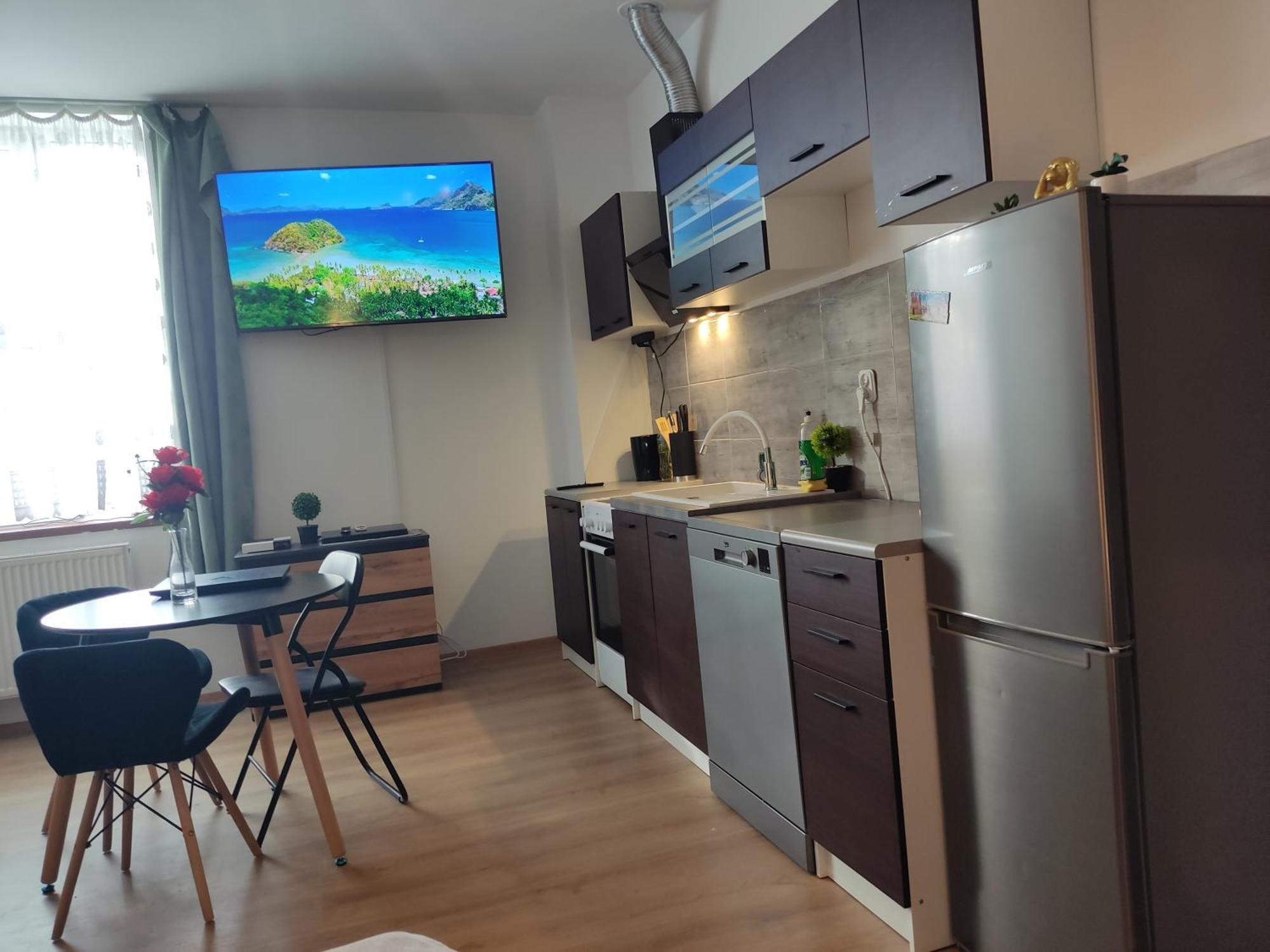 Apartment Mini Glucholazy